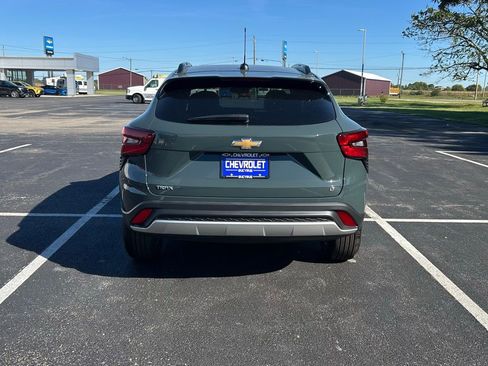 New 2025 Chevrolet Trax LT w/ LT Convenience Package image 6
