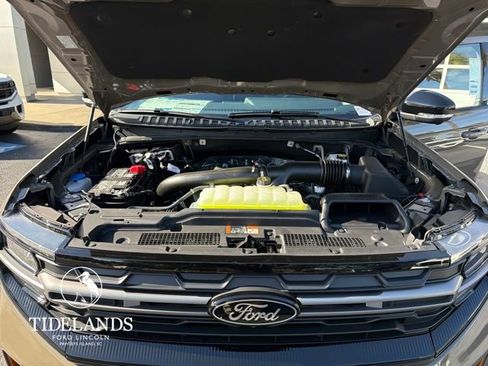 New 2026 Ford Expedition Tremor image 25