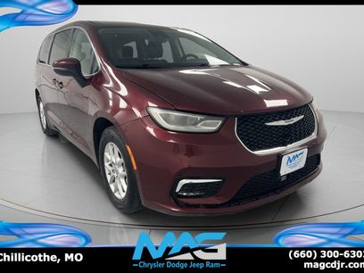 Used 2023 Chrysler Pacifica Touring-L
