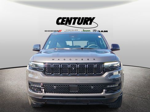 Used 2024 Jeep Wagoneer Series II w/ Convenience Group I AWD/4WD image 9
