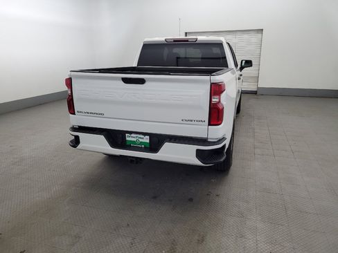 Used 2020 Chevrolet Silverado 1500 Custom w/ Custom Value Package RWD image 7
