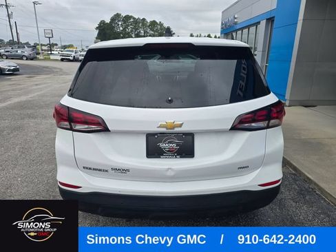 Used 2024 Chevrolet Equinox LS w/ LS Convenience Package AWD/4WD image 4