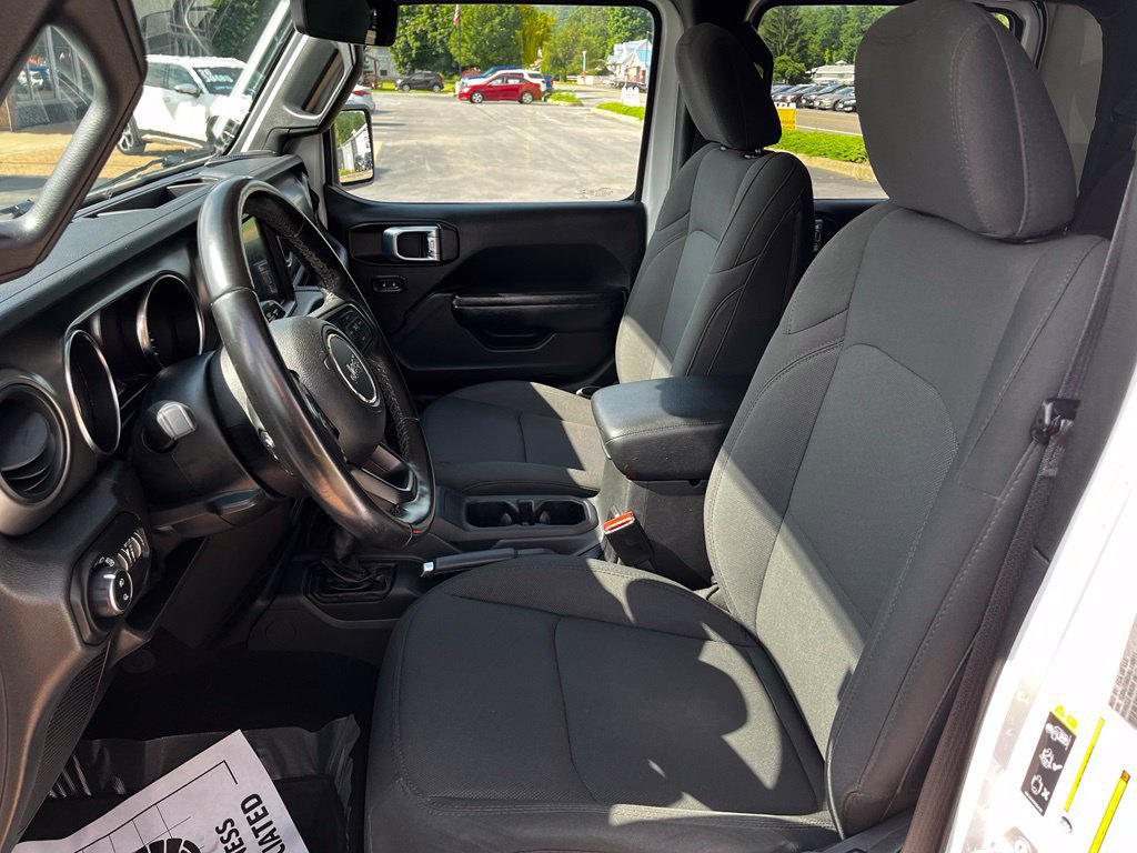 Used 2022 Jeep Gladiator Sport AWD/4WD image 9