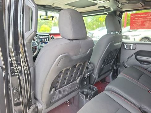 Used 2021 Jeep Gladiator Rubicon AWD/4WD image 12