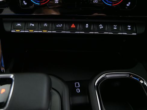Used 2024 GMC Sierra 1500 AT4X AWD/4WD image 31