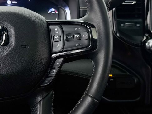 Used 2023 RAM 2500 Limited image 32