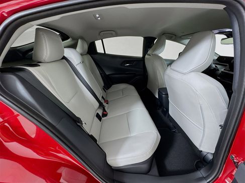 Used 2026 Toyota Prius XLE image 26