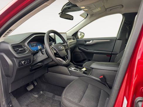 Used 2023 Ford Escape Active w/ Tech Pack #2 image 9