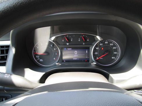 Used 2023 GMC Acadia SLE w/ Driver Convenience Package FWD image 11
