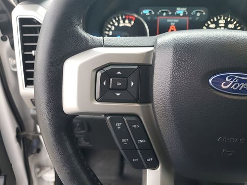 Used 2019 Ford F150 Lariat w/ Equipment Group 502A Luxury image 33