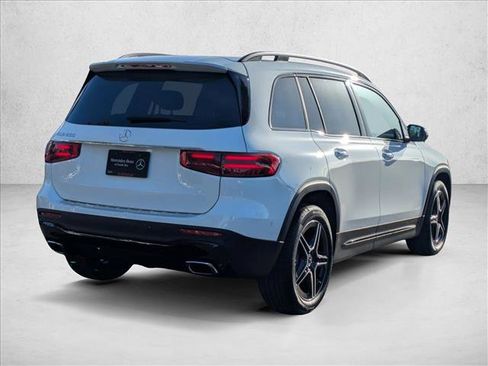 New 2026 Mercedes-Benz GLB 250 image 2