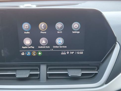 Used 2024 Chevrolet Trax LS w/ LS Convenience Package image 12