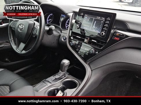 Used 2024 Toyota Camry SE w/ Convenience Package FWD image 32