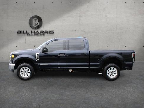 Used 2022 Ford F250 XLT AWD/4WD image 4