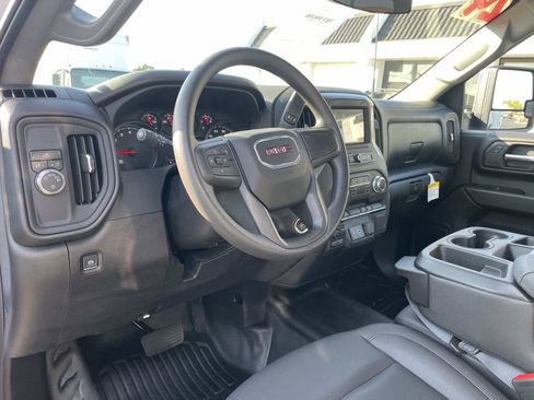 New 2024 GMC Sierra 3500 Pro image 9