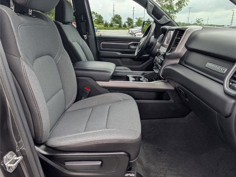 Used 2022 RAM 1500 Big Horn AWD/4WD image 11