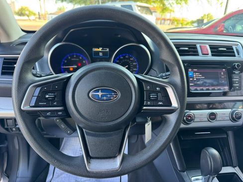 Used 2019 Subaru Outback 2.5i AWD/4WD image 20