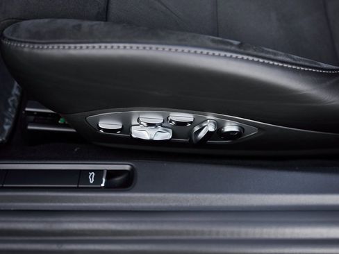 Used 2023 Porsche 718 Boxster Spyder image 41