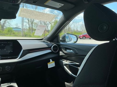 New 2026 Chevrolet Trax RS w/ Driver Confidence Package FWD image 27