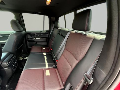 Used 2025 Honda Ridgeline Black Edition image 23