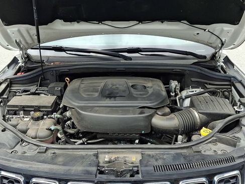 Used 2021 Jeep Grand Cherokee Limited AWD/4WD image 31