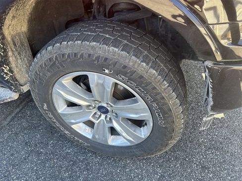 Used 2018 Ford F150 XLT w/ Equipment Group 302A Luxury image 2