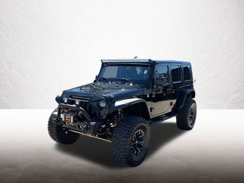 Used 2015 Jeep Wrangler Unlimited Sahara w/ Connectivity Group AWD/4WD image 1