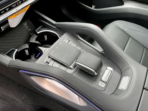 New 2026 Mercedes-Benz GLS 450 4MATIC image 11