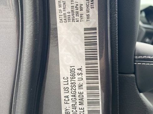 New 2025 Jeep Grand Cherokee Laredo X image 46