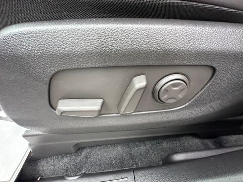 New 2026 Kia Carnival SX FWD image 29
