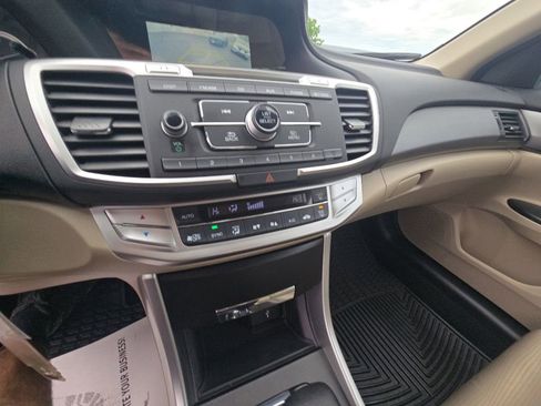 Used 2015 Honda Accord LX image 19