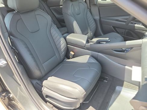 New 2026 Hyundai Elantra SEL Sport FWD image 22
