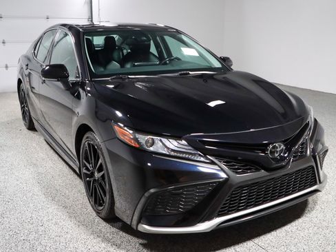 Used 2024 Toyota Camry XSE image 5