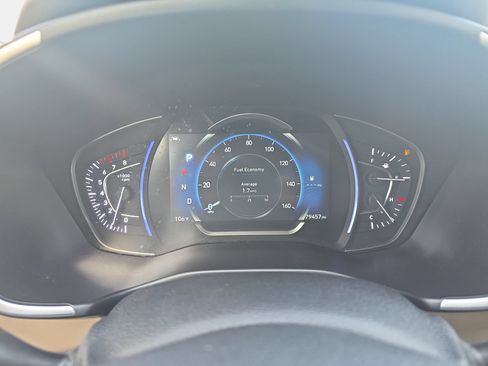 Used 2020 Hyundai Santa Fe Limited FWD image 19