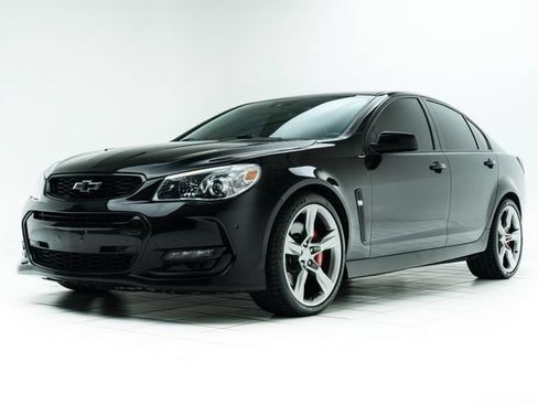 Used 2017 Chevrolet SS RWD image 8
