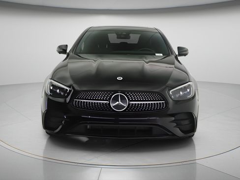 Used 2022 Mercedes-Benz E 350 Sedan image 6