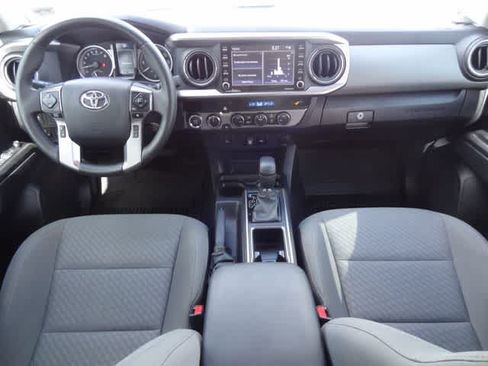 Used 2023 Toyota Tacoma SR5 AWD/4WD image 12