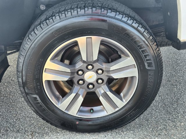 Used 2016 Chevrolet Colorado LT w/ Luxury Package, Chrome RWD image 33