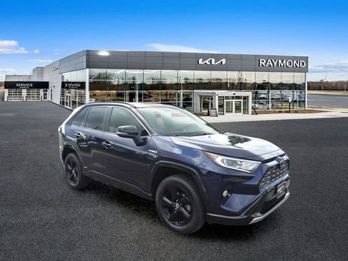 Used 2019 Toyota RAV4 XSE w/ XSE Weather Package AWD/4WD image 1