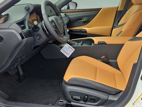 New 2025 Lexus ES 350 w/ Premium Package image 7