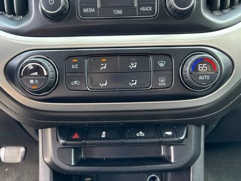 Used 2015 GMC Canyon SLE w/ SLE Convenience Package AWD/4WD image 9