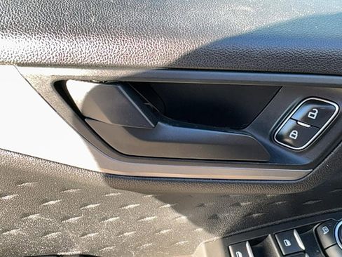 Used 2020 Ford Escape S image 17