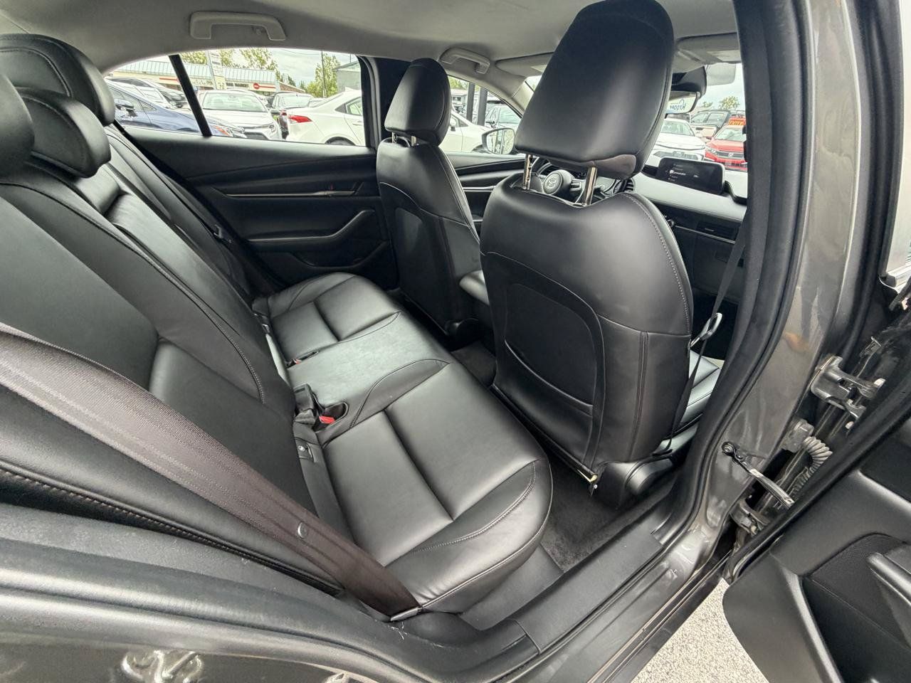 Used 2021 MAZDA MAZDA3 s FWD image 12