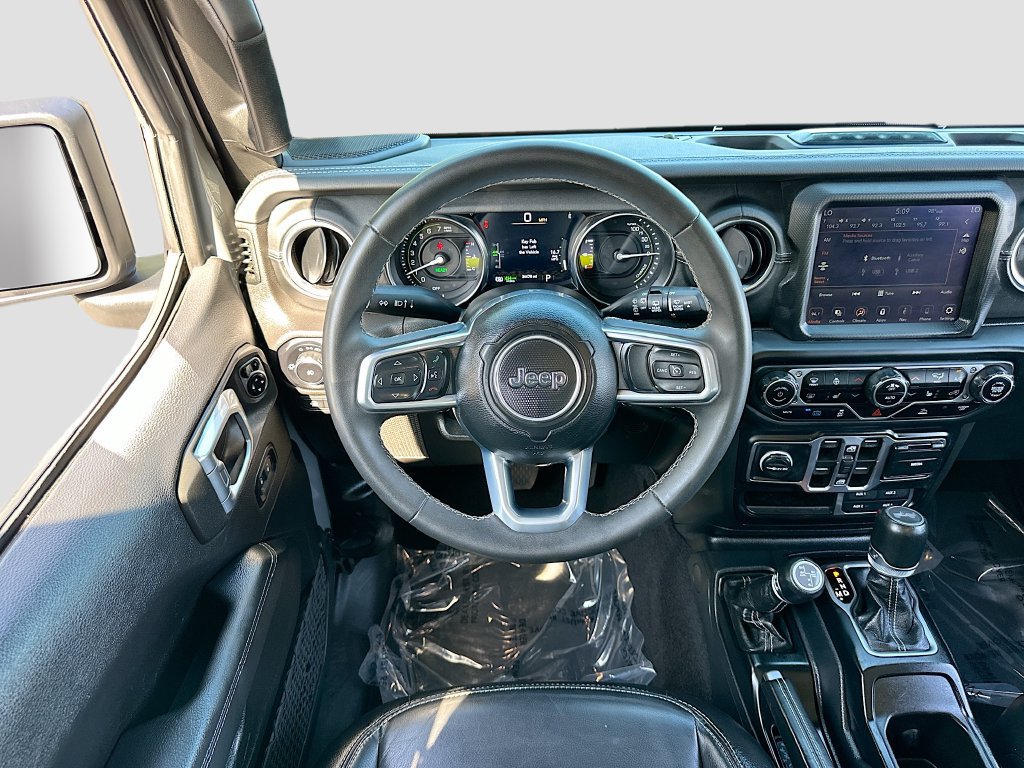 Used 2023 Jeep Wrangler Unlimited Sahara AWD/4WD image 21