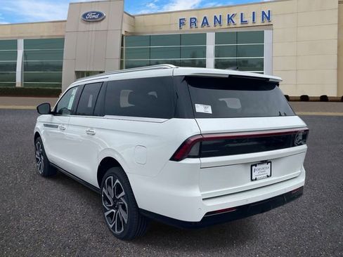 New 2026 Lincoln Navigator L Reserve AWD/4WD image 5