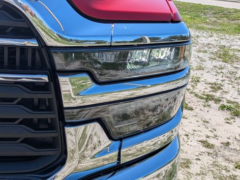 Used 2026 RAM 2500 Big Horn AWD/4WD image 10