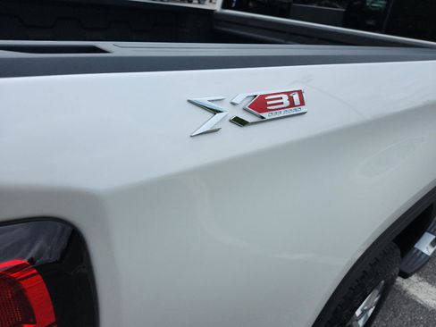 Certified 2024 GMC Sierra 1500 SLT w/ SLT Premium Plus Package AWD/4WD image 6