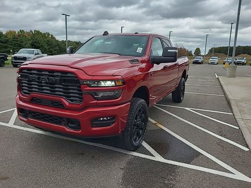 New 2026 RAM 2500 Big Horn AWD/4WD image 4
