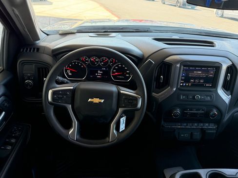 Used 2021 Chevrolet Silverado 1500 Custom w/ Safety Confidence Package image 13