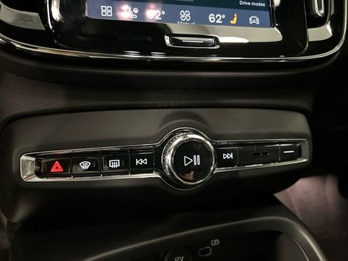 Used 2023 Volvo C40 P8 Recharge Ultimate AWD/4WD image 18